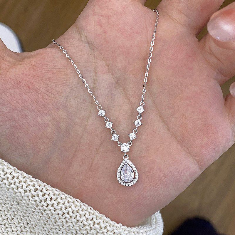 s925纯银人鱼之泪水滴项链轻奢高级感气质闪锆锁骨链ins百搭颈链