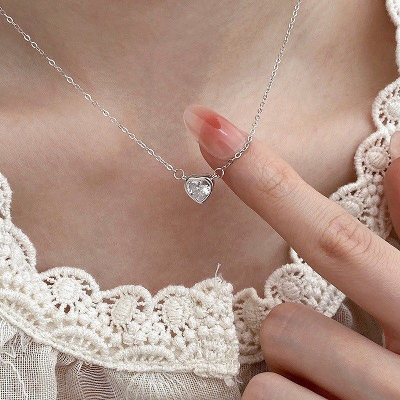 s925纯银爱心项链气质甜美简约小清新锁骨链小众轻奢闪锆吊坠颈链