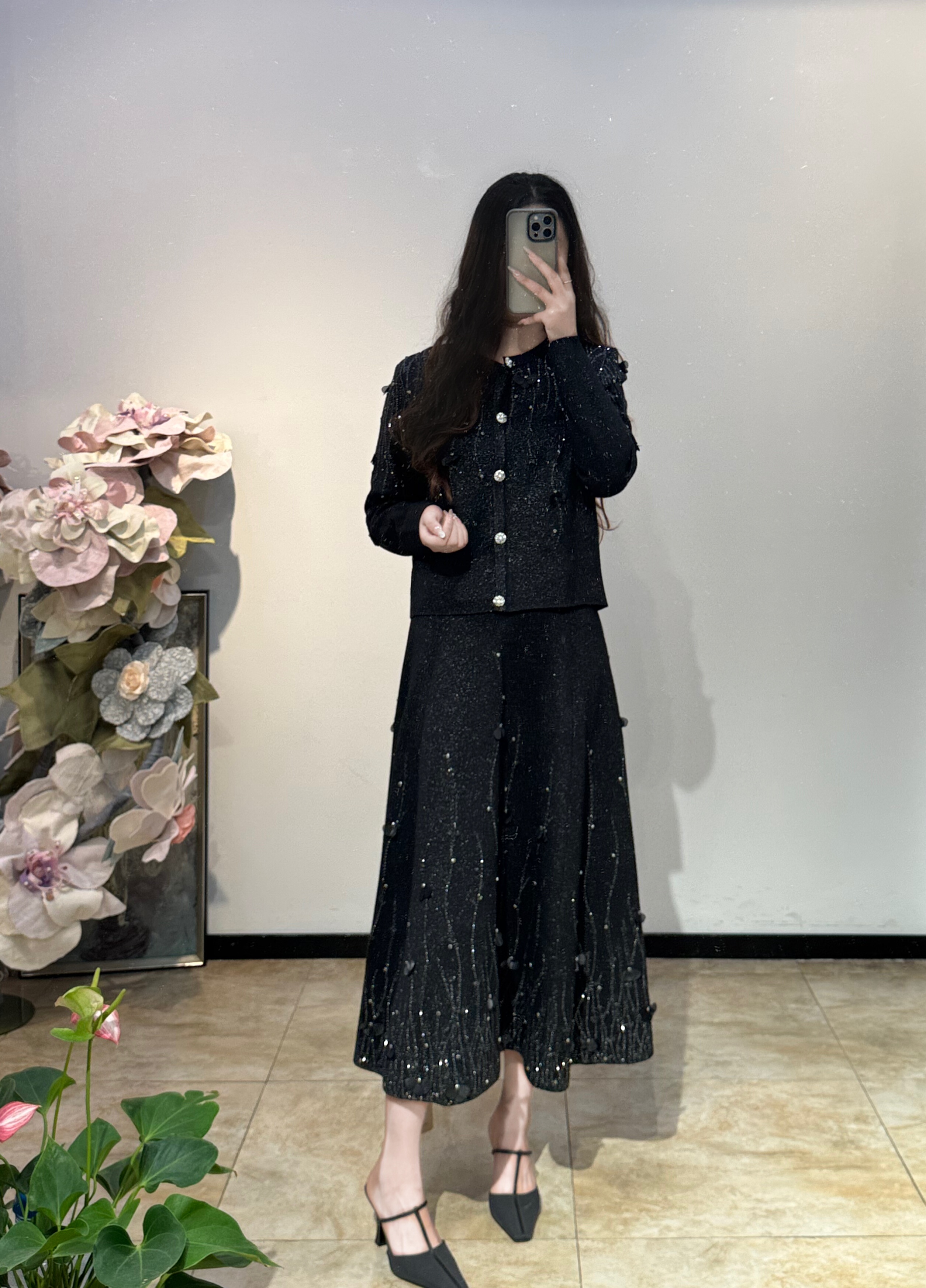 小香名媛风黑色亮片套装2025秋冬新款圆领流苏短外套A字半身裙女
