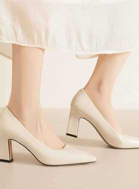 7188A法式气质尖头粗跟单鞋女优雅百搭浅口软皮职业通勤高跟鞋