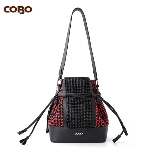 COBO/蔻尔宝头层牛皮手工编织中国风匠心工艺时尚休闲撞色水桶包