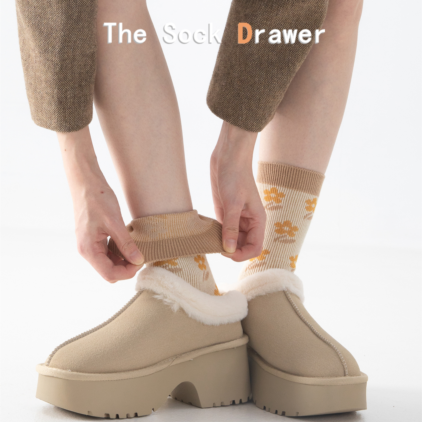 双针双路无线头袜子女秋冬季米色中筒袜文艺复古韩版ins潮堆堆袜