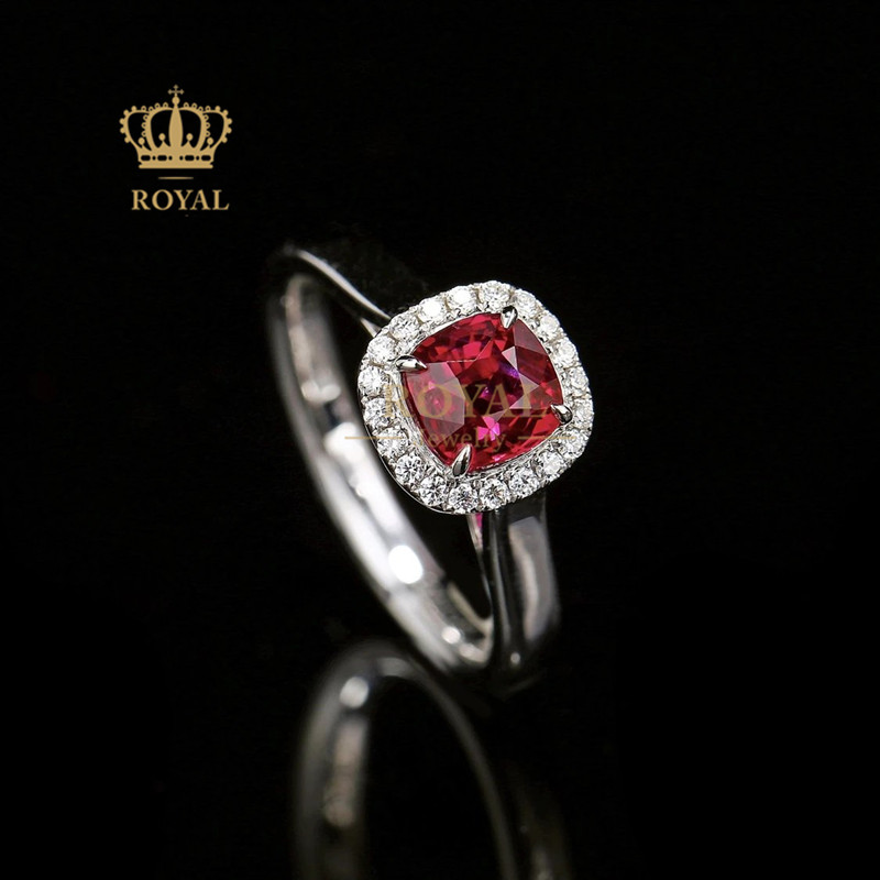 ROYAL珠宝1.51CT红宝石戒指鸽血红色18Ｋ金镶钻石日常佩戴送礼物