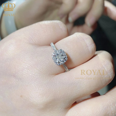 ROYAL珠宝56分GIA钻石戒指女18K金镶嵌经典款情侣表白订婚结婚礼