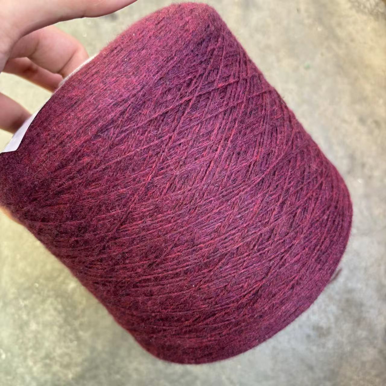 尊尚系列UP W   50%牦牛绒 50%特细美丽诺 无法抗拒的柔软