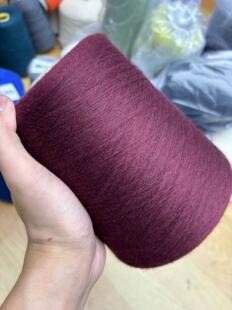 康赛妮100%纯羊绒/精纺48支100%羊绒安哥红/波尔多红