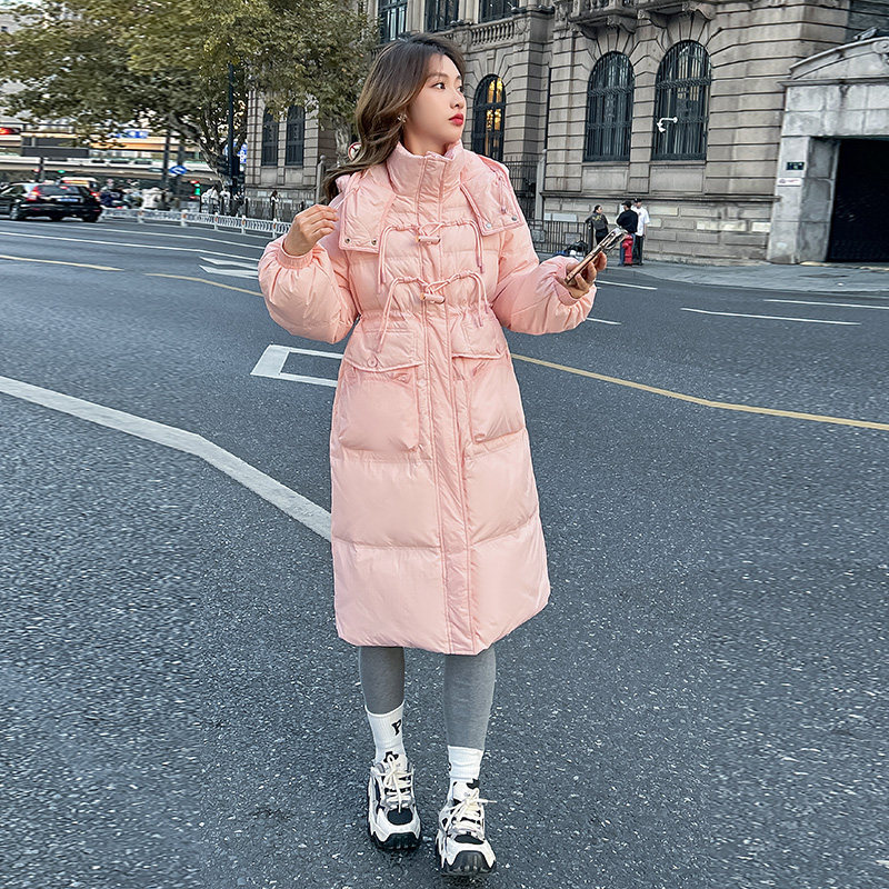 韩版粉色牛角扣收腰羽绒服女2025冬新款中长款连帽保暖白鸭绒外套