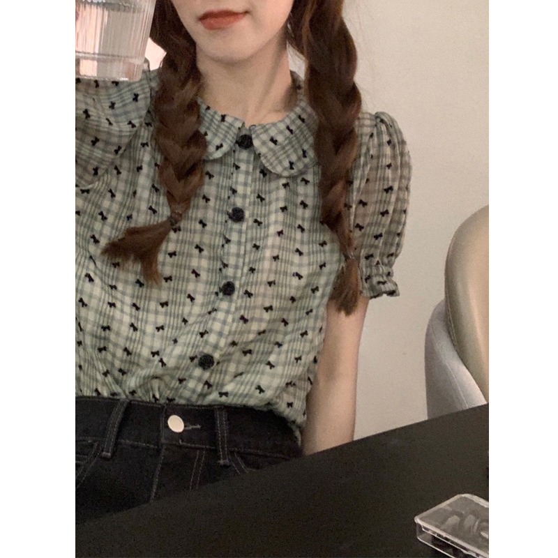 短袖娃娃领泡泡袖碎花衬衫上衣女
