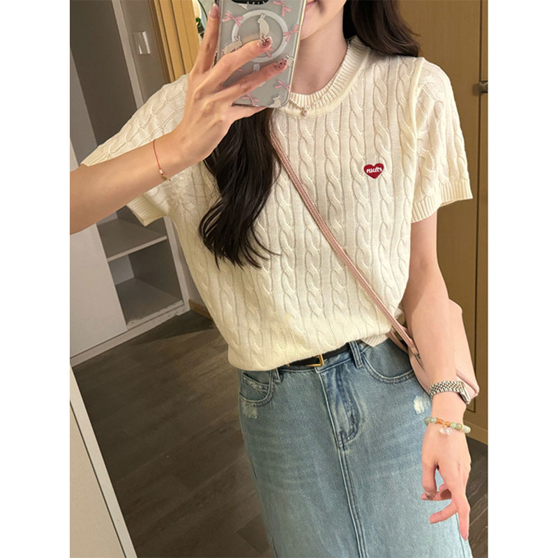 ins韩版高级感洋气百搭短袖圆领短款爱心刺绣麻花针织衫T恤上衣女