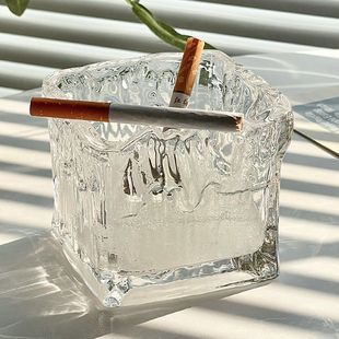 高级感冰块烟灰缸玻璃ins网红轻奢小众创意家用客厅摆件送灭烟沙