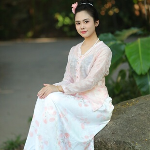 沙芭利 小娘惹服装套装 泉州梧林南洋风写真服饰粉色上衣印花筒裙