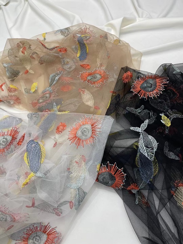 厂家直销 时尚女装童装鲨鱼海草网纱绣花 蕾丝花边面料 刺绣布料