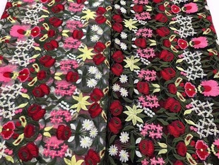 厂家直销 新款婚纱高档网纱刺绣蕾丝花边面料 团花锦簇重工绣花布