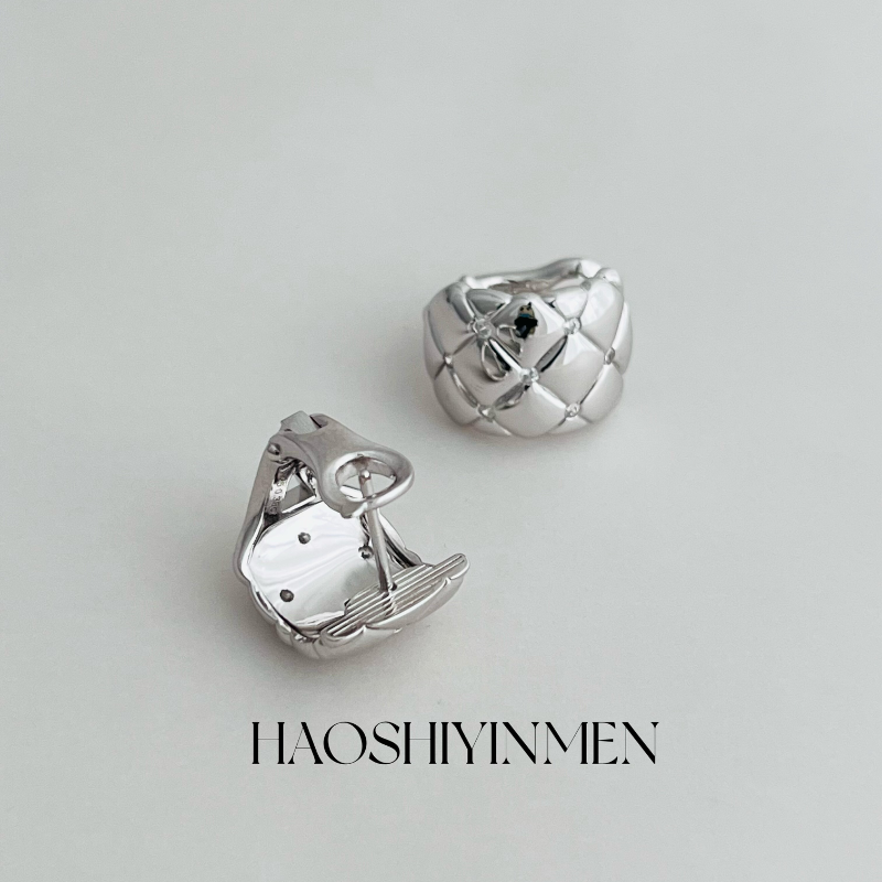 设计师款S925纯银镀铑金镶钻菱格纹耳扣小众设计感耳饰,饰品/流行首饰/时尚饰品新,银饰耳饰,淘宝优惠券,粉丝福利购,淘宝优惠卷