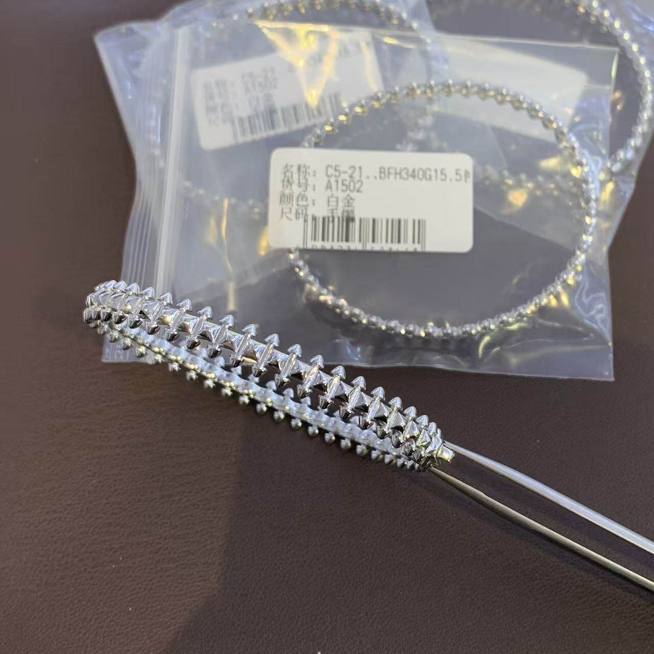 高定款设计师系列S925通体纯银柳钉手镯