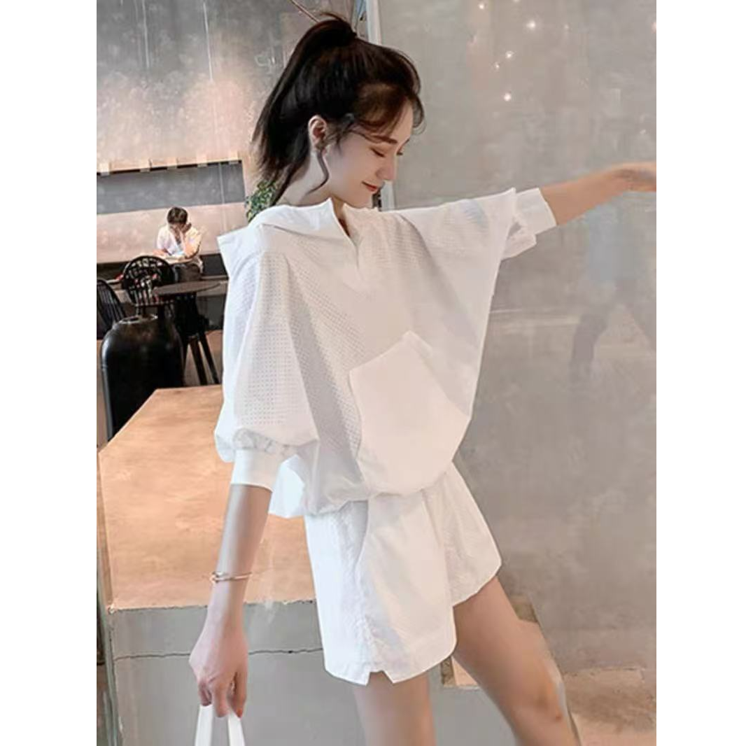 网红炸街白色休闲运动套装女夏季宽松时尚活泼减龄短裤两件套显瘦