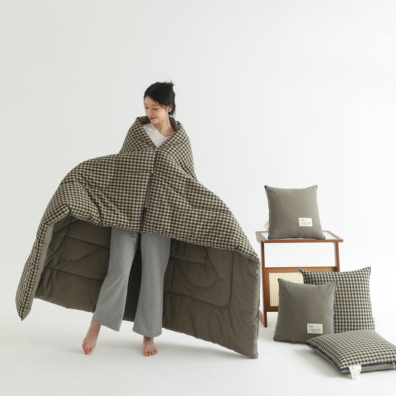 可以穿的抱枕被子两用纯棉办公室午睡加厚盖毯沙发靠枕车靠垫冬季