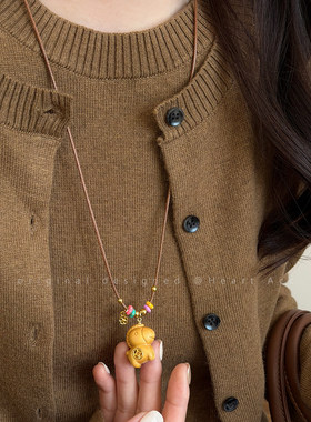 本命年木质钱币小马流苏项链女小众独特长款抽拉毛衣链秋冬配饰品