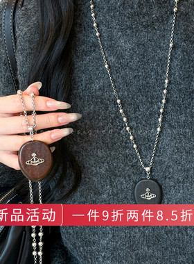 黑色土星木质圆牌吊坠项链女2025新款设计小众百搭长款毛衣链配饰