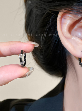 巨好看~黑色蝴蝶结圆圈素圈耳扣女睡觉免摘百搭耳环简约耳圈耳饰