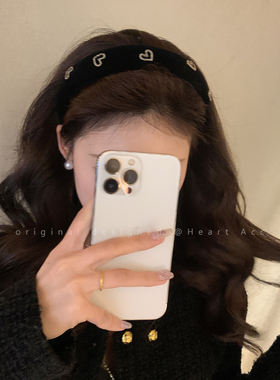 黑色丝绒爱心发箍女款2025新款气质高级感发饰百搭头箍发卡头饰