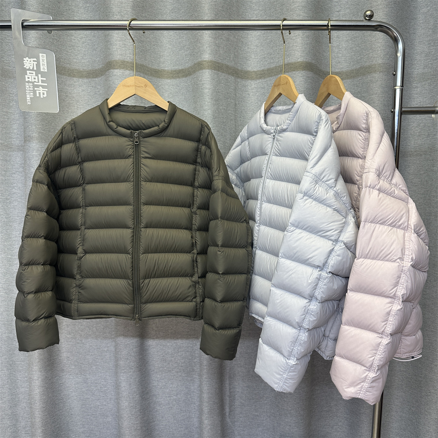 90白鸭绒排骨泡芙羽绒服女短款2025冬季新款宽松圆领轻薄洋气外套