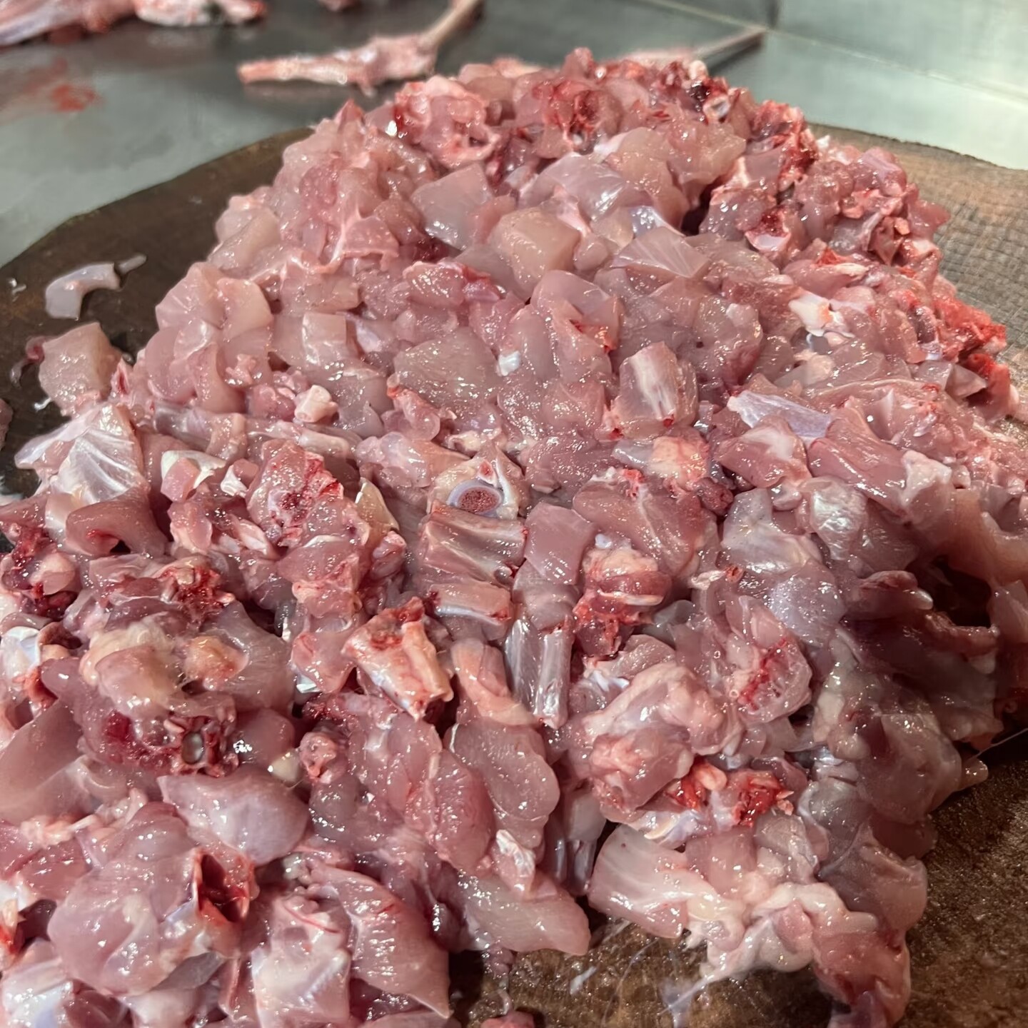 净10斤兔肉丁切块现杀带骨机器切2.5公分鲜椒兔麻辣兔丁食材批发