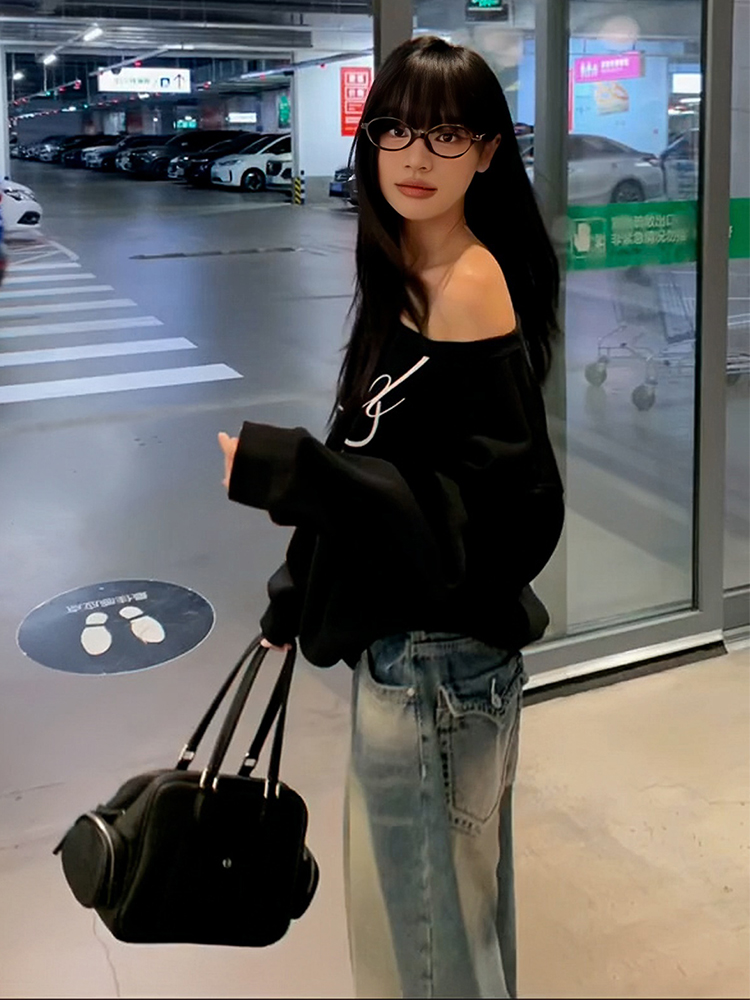 American-Style Streetwear Off-Shoulder Sweatshirt for Women, Autumn Wear, Letter Print, Long-Sleeved, Lazy Style, Loose, Slimming, Off-Shoulder Top