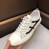 抖音同款 休闲真皮小白鞋 小蜜蜂男鞋 网红鞋 皮鞋 板鞋 春季 男 子男潮鞋