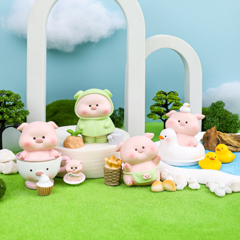 命中猪定盲盒可爱呆萌小猪手办公仔创意桌面装饰摆件卡通生日礼物