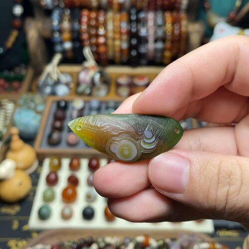 特价阿拉善吊坠