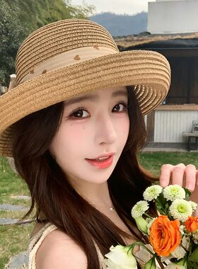 爱心飘带甜美帽子女春夏季新款草编百搭遮阳帽卷檐透气沙滩防晒帽