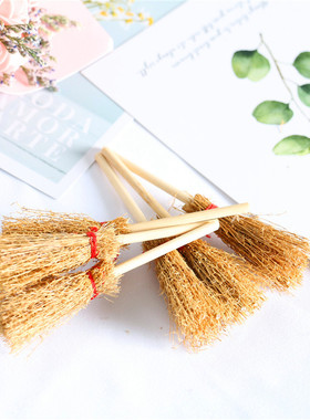 Dollhouse 微缩食玩场景模型 小布娃娃屋配件 迷你大号扫把扫帚