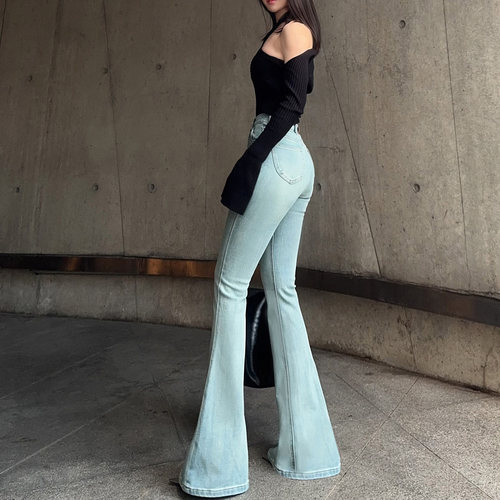 浅蓝微喇叭牛仔裤四面弹提臀长裤