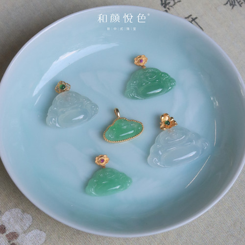 简约贵气天然珍宝翡翠权威证书