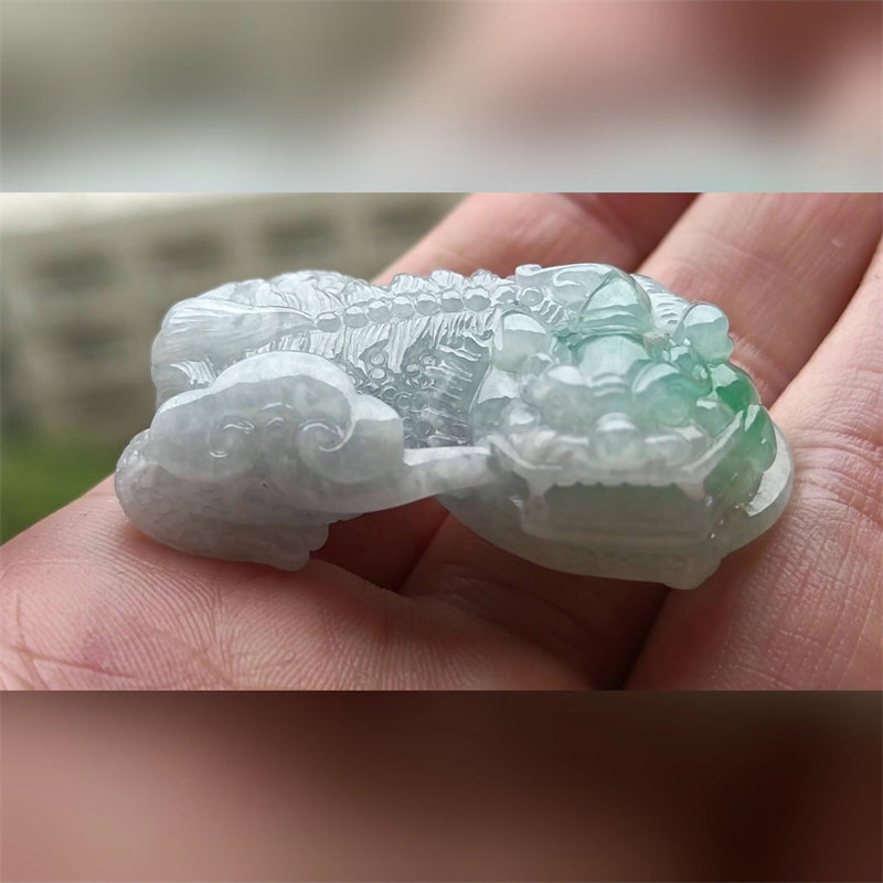 4018翡翠貔貅吊坠男女冰糯种高端玉石器霸王皮丘挂件天然A货