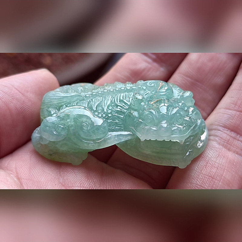 3718翡翠貔貅吊坠男女冰糯种高端玉石器霸王皮丘挂件天然A货