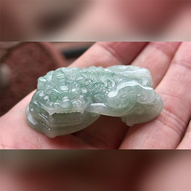 3027翡翠貔貅吊坠男女冰糯种高端玉石器霸王皮丘挂件天然A货
