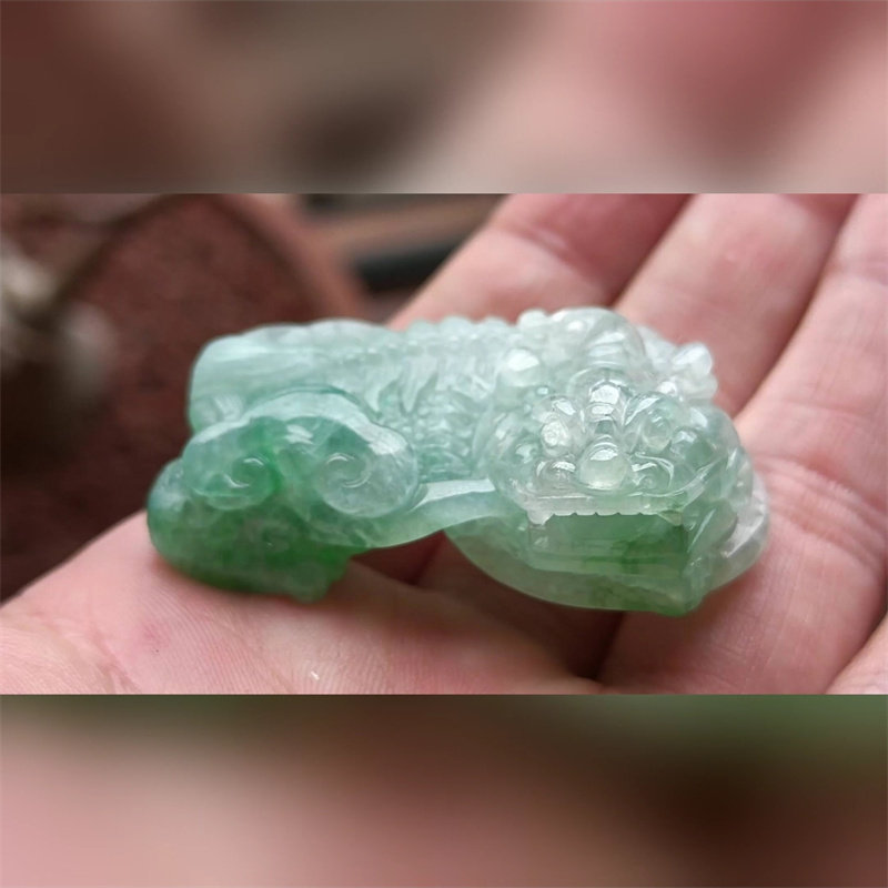 4026翡翠貔貅吊坠男女冰糯种高端玉石器霸王皮丘挂件天然A货
