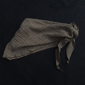 新款 纹菱形围巾男女潮牌配饰咖色细格子方巾领巾百搭围脖 复古风格