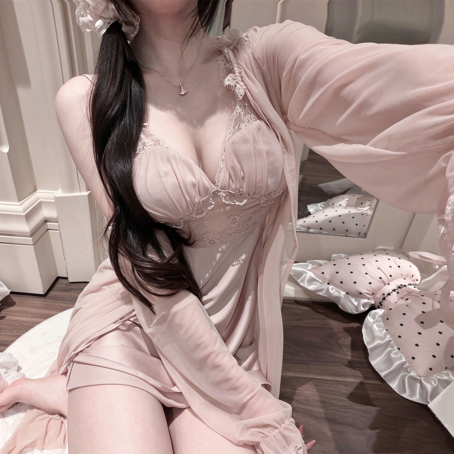 缎面睡裙带胸垫软纱睡袍两件套