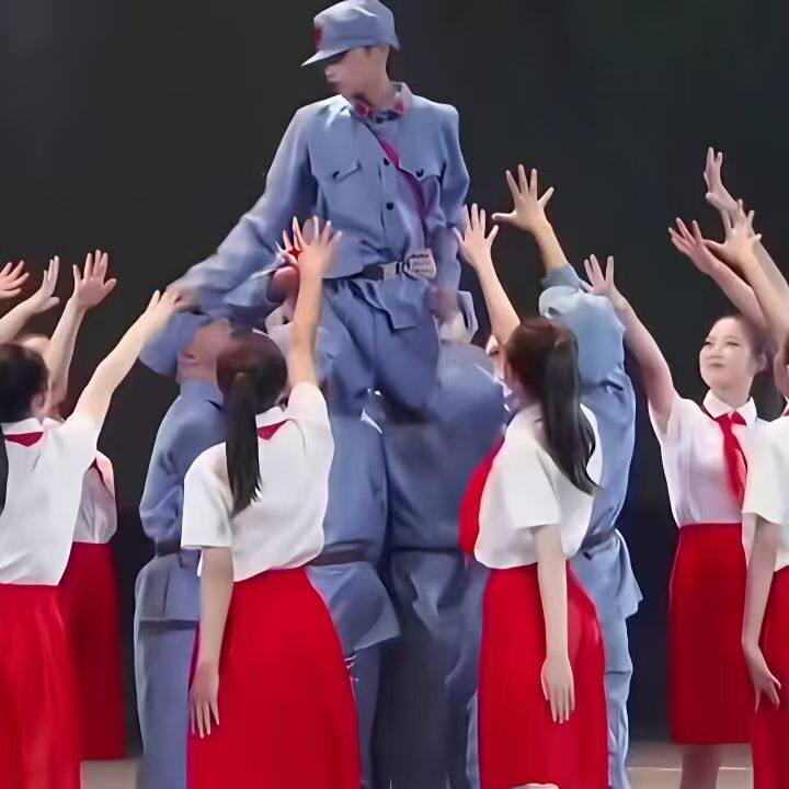 学生舞蹈演出服军装红军闪闪红星红领巾歌唱祖国有我少年郎合唱服