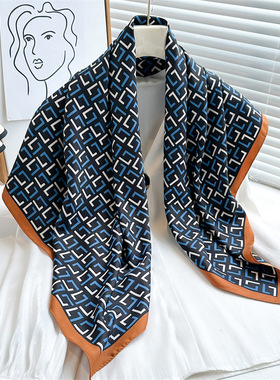 欧美字母L轻奢风围巾90cm棕蓝色大方巾斜纹绸头巾保暖防晒披肩女