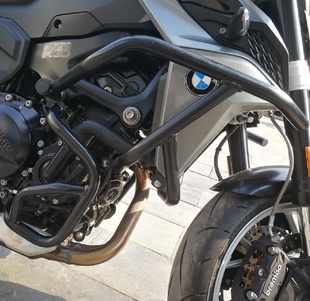 适用 宝马 F900XR F900R 改装发动机保险杠 车身防摔杠 车板护杠
