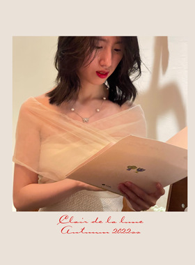 {清晨薄雾}_22夏 雾纱交叉一字肩肌理泡芙小衫 弹力上衣