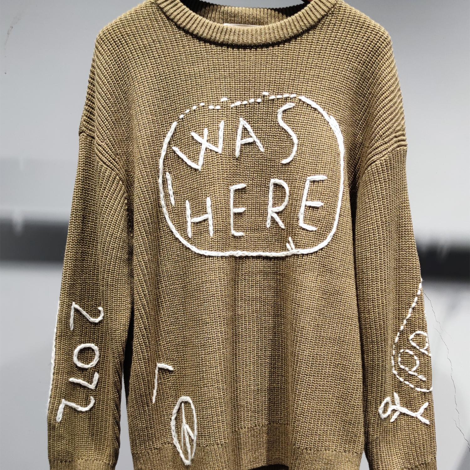 素拼套头腈纶提花针织衫