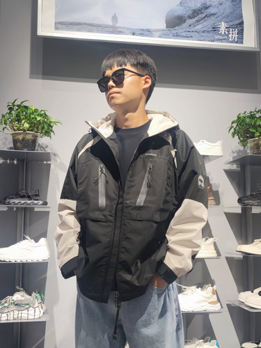 素拼连帽春秋宽松三防科技