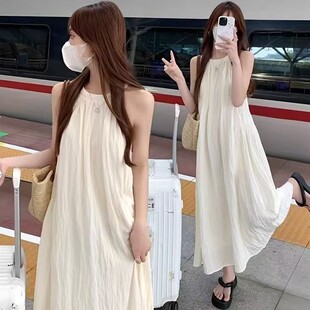 法式温柔风海边度假挂脖连衣裙女2025夏季新款显瘦A字裙长裙裙子