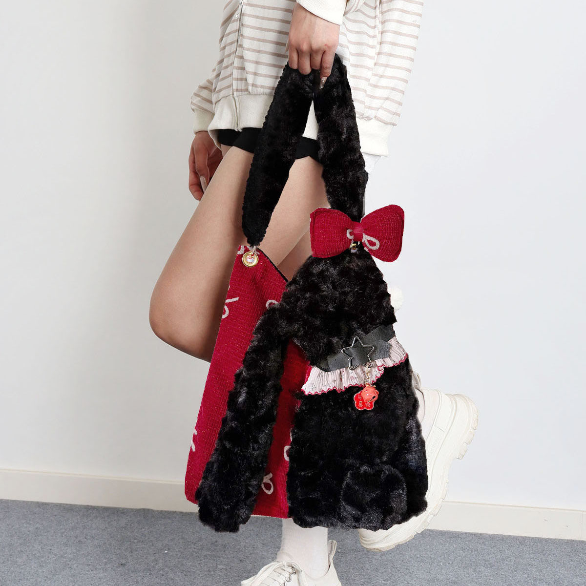 苏小塔原创 可爱毛绒兔子托特包红色系过新年本命开运单肩斜挎包,箱包皮具/热销女包/男包,通用款女包,淘宝优惠券,粉丝福利购,淘宝优惠卷