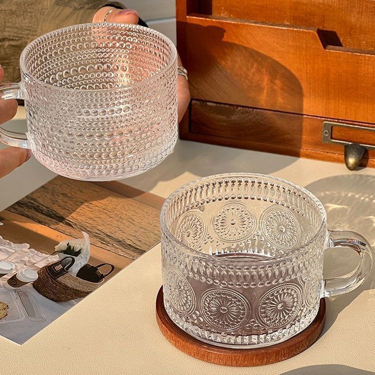 现货高颜值复古太阳花浮雕早餐牛奶杯燕麦杯带盖带勺子沙拉杯